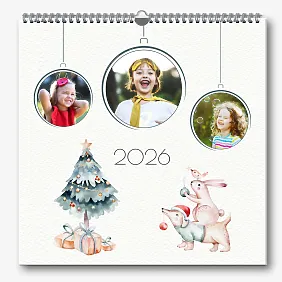 Ładny szablon kalendarza ze zdjęciami dzieci