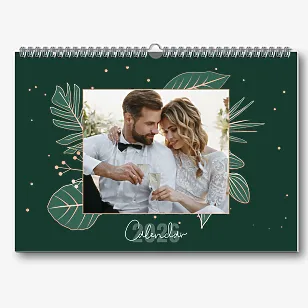 Шаблон календаря з весільними фото
