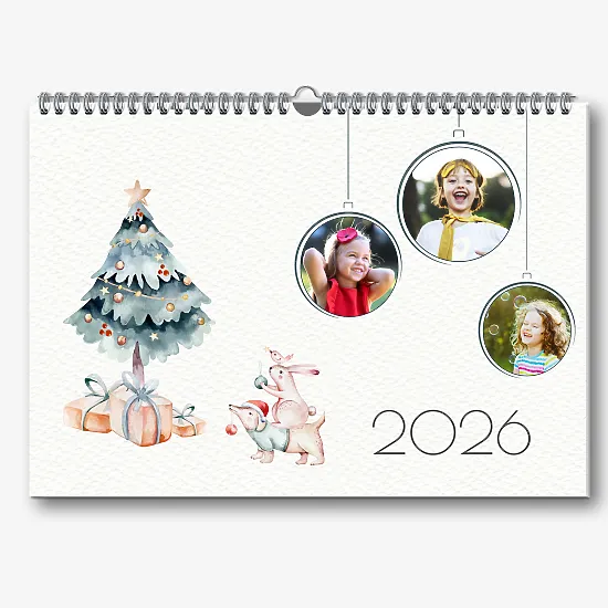 Ładny szablon kalendarza ze zdjęciami dzieci